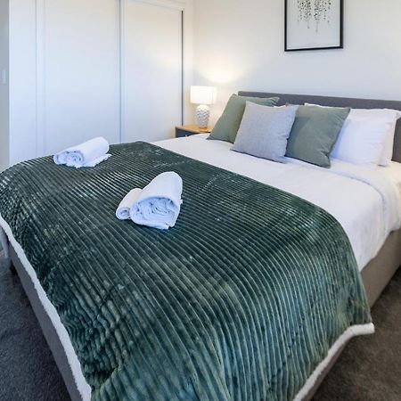 1 Bedroom 1 Bath, Executive Escape, Northlands Mall Christchurch Buitenkant foto