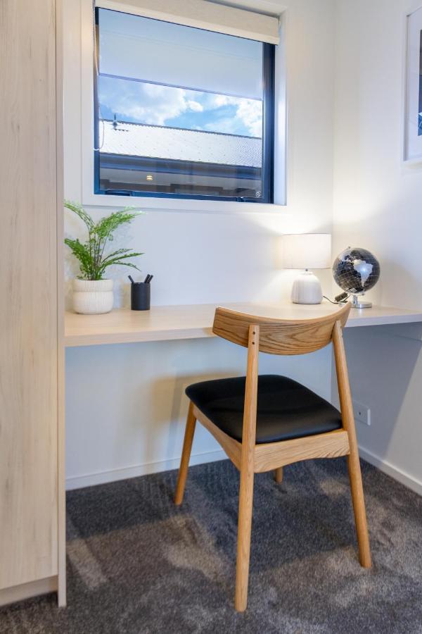 1 Bedroom 1 Bath, Executive Escape, Northlands Mall Christchurch Buitenkant foto