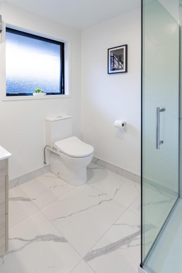 1 Bedroom 1 Bath, Executive Escape, Northlands Mall Christchurch Buitenkant foto